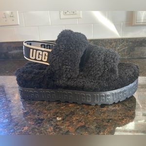 UGG platform slippers (Brand New)